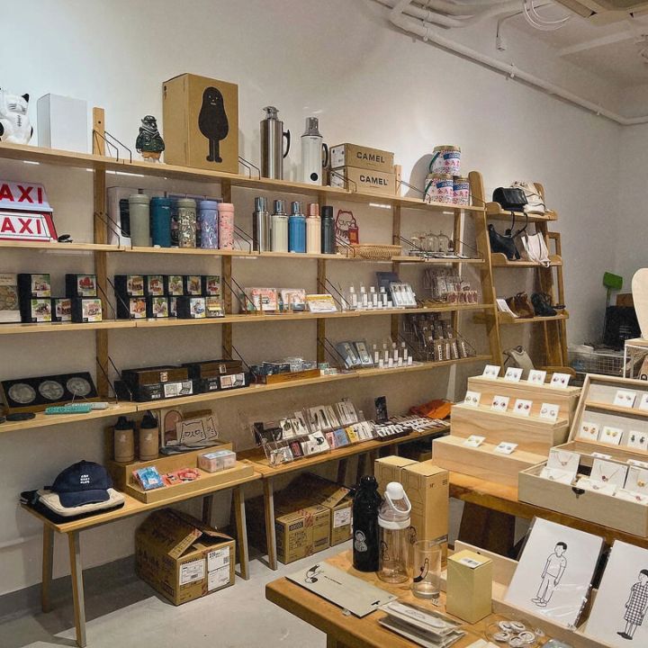 PMQ Shopping — Home Decor, Fashion & Accessories