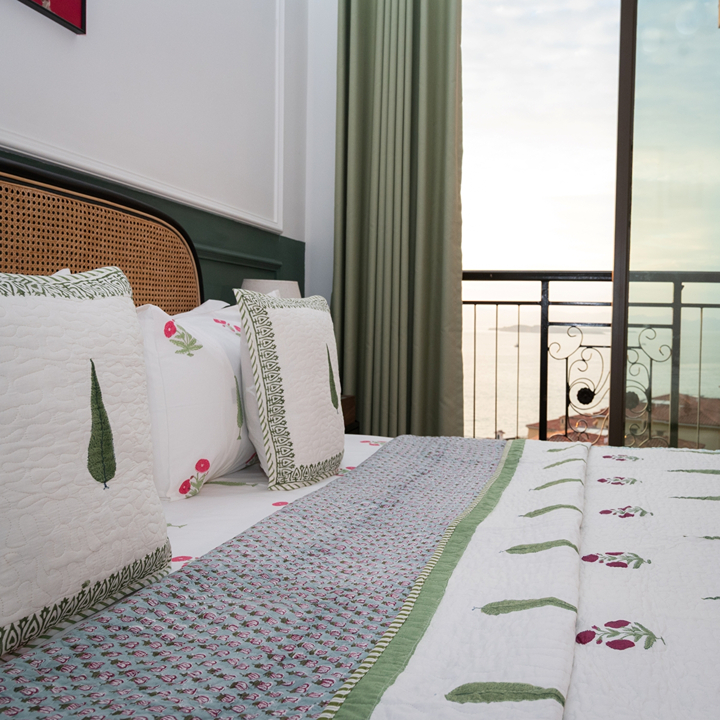 luxury cotton bedding set from meluha, best bed linen in hong kong meluha brand