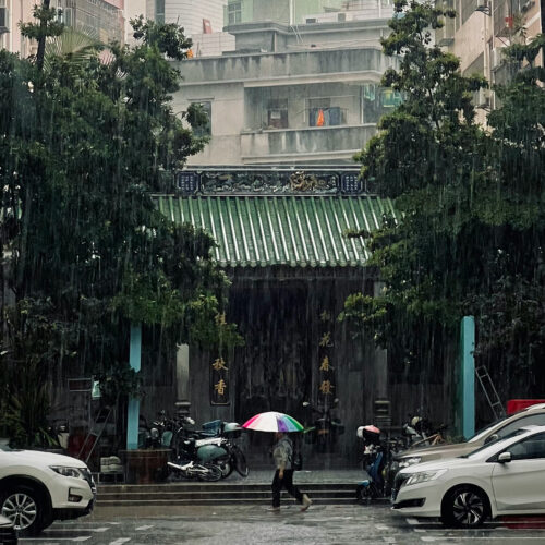 typhoon hong kong preparedness warning signal t1 t3 t8 t9 amber black rain warning signals storm hk