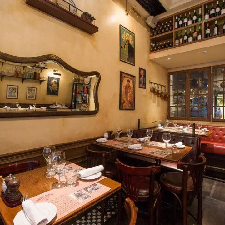 Bouchon Bistro Français Cosy Parisian-style neighbourhood bistro