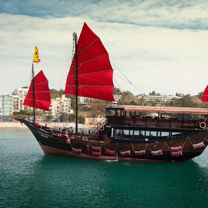 Aqualuna Afternoon Tea Cruise