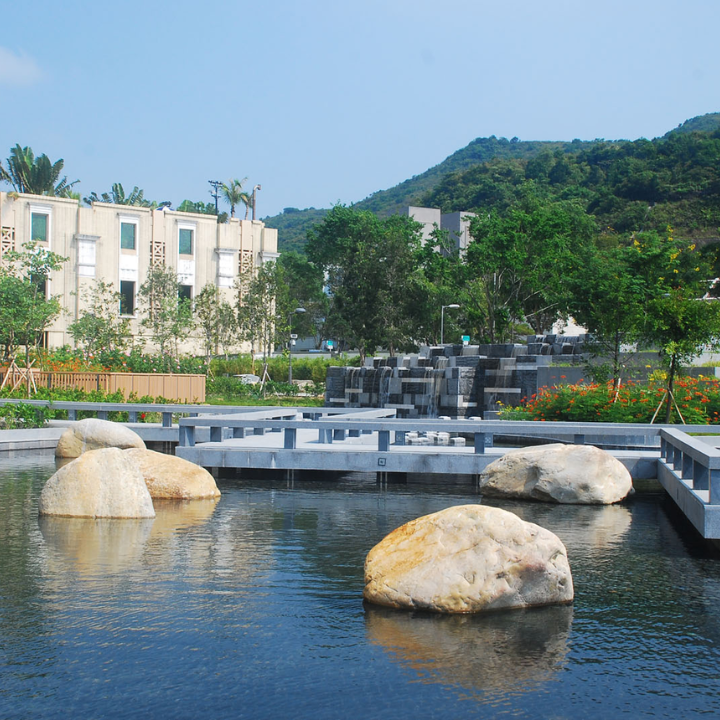 Hang Hau Man Kuk Lane Park A Hidden Chinese Garden Oasis